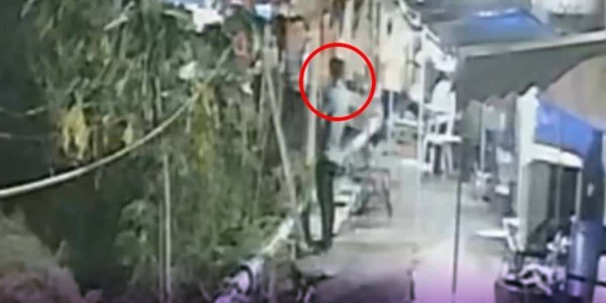 ชาวบ้านฮือฮา หลังหนุ่มไปเที่ยวผับดัง แต่ภาพเดินตกคลองดับอนาถคาที่